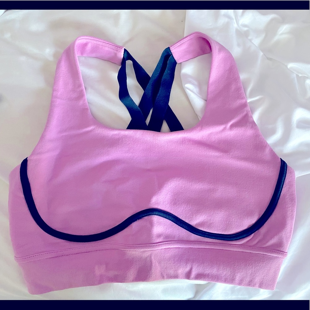 NWOT Fabletics sports bra